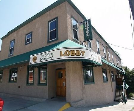 The Flying Steamshovel Inn Rossland Bagian luar foto